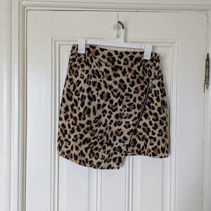 H&M leopard miniskirt